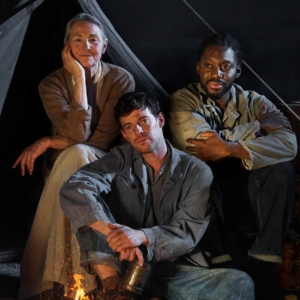 Review: THE GRAPES OF WRATH, National Theatre Photo