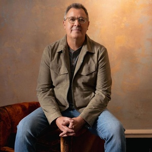 Vince Gill To Bring 50 YEARS OF HOME Tour To Hershey Theatre This Summer Photo