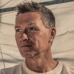 Craig Morgan Recruits Trace Adkins, Luke Combs, Jelly Roll, Blake Shelton & Lainey…