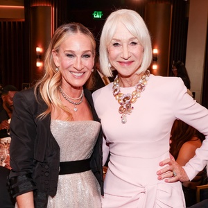 Photos: Helen Mirren & Sarah Jessica Parker Honored at Golden Globes Event Photo