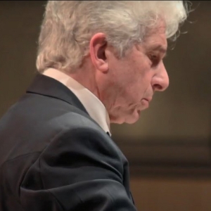 Video: From the Armchair to the Podium: Peter Oundjian Photo