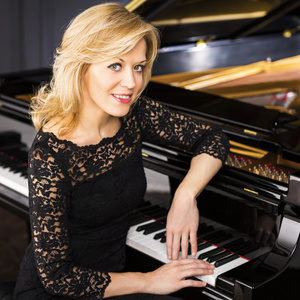Olga Kern to Perform at Lied Center Following Historic Piano Competition Win Video