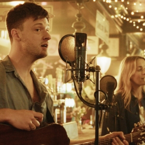 Video: THE CURIOUS CASE OF BENJAMIN BUTTON Cast Performs 'When E're She Looked At Me'