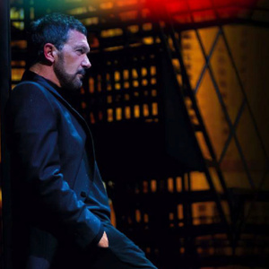 Antonio Banderas protagonizará y dirigirá SWEENEY TODD en el Soho Photo