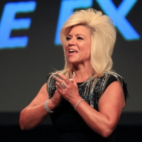 THERESA CAPUTO LIVE! THE EXPERIENCE is Coming to the Warner Theatre Photo