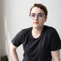 Wake Up With BWW 2/14: Lindsay Pearce and Sam Gravitte Join WICKED, and More! Image
