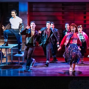 Review: GREASE at Village Theatre Photo