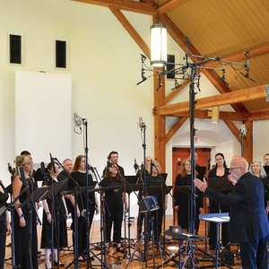 The Crossing's Christmas Concerts to Spotlight World Premieres