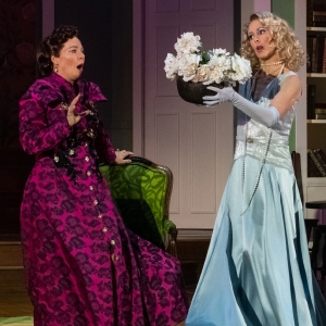 Review: BLITHE SPIRIT at Seattle Rep Interview