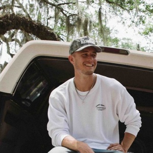 Blake Proehl Releases New Single 'Wild Magnolia' Photo