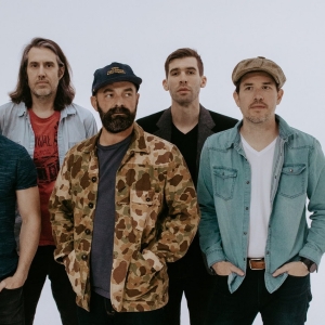 Drew Holcomb & The Neighbors Release Cover of Adeles When We Were Young (Live) Photo