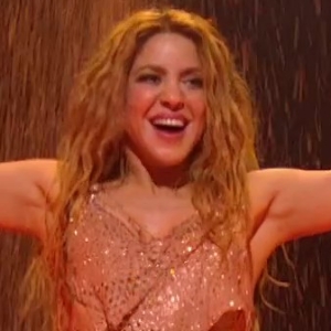 Video: Watch Shakira's Video Vanguard Performance at the VMAs Photo