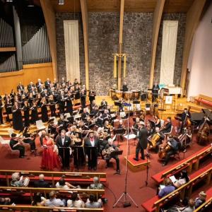 Morris Choral Society to Hold Auditions and Present HOME FOR THE HOLIDAYS GOES TO THE Photo