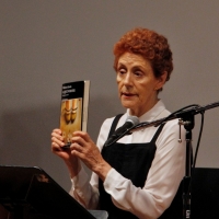 Julieta Egurrola compartió con el público las historias cotidianas de Mónica Laví Video