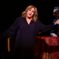 BWW Review: Actress Kathleen Turner Makes A Surprise Transformation Into Kathleen…