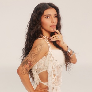 Pentatonix's Kirstin Maldonado to Join the Cast of SIX on Broadway Photo