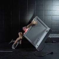 La Chapelle Scènes Contemporaines Presents CA A L'AIR SYNTHETIQUE BONJOUR