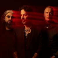 THE WINERY DOGS Release New Song 'Mad World' Photo