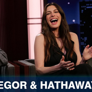 Anne Hathaway Talks Pregnancy, Ewan McGregor Dinosaur Puppets on KIMMEL Photo