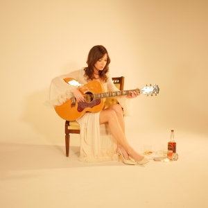 Karen Jonas Releases Carter-Inspired Single 'Rich Man's Valley' Ahead of Seventh…