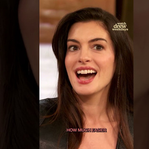 Anne Hathaway Reveals the Decision Behind Her Sobriety Journey Photo