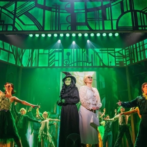 Review: WICKED at Folketeatret