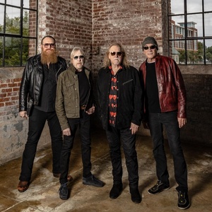 Gov&rsquo;t Mule Unveils 11 Headlining Spring Tour Dates Photo