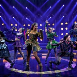 Review: SIX at ASU Gammage Photo