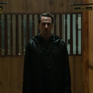 Video: WIDOW'S BAY Unveils Sneak Peek Clip for Episode 9 Photo