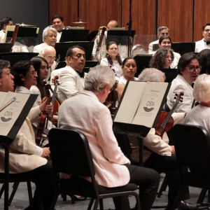 La Orquesta Sinfónica Nacional Inicia Temporada Con Obertura Festiva, De Carlos Vid Photo