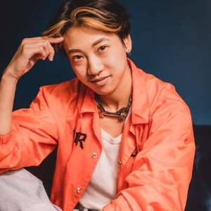 Interview: Jes Tom of JES TOM - LESS LONEY TOUR at Parkway Theater Interview