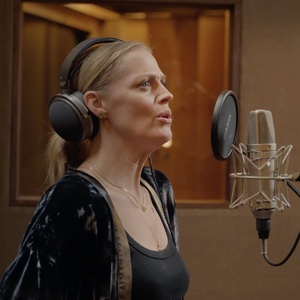 Exclusive: Elizabeth Stanley Sings I Dont Ask Adam Gwon Album Photo