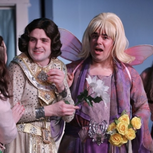 Review: LEADING LADIES at Murrys Dinner Playhouse Photo