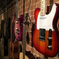 1st Phoenix Guitar Show And Swap Meet Announced At Roberto-Venn School Of Luthiery