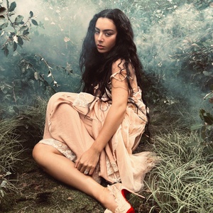 Listen: Charli xcx Drops Soundtrack Album for Emerald Fennell’s 'WUTHERING HEIGHTS' Photo