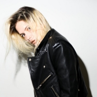 Alison Mosshart Releases Solo Debut Single 'Rise' with Self-Made Video Photo