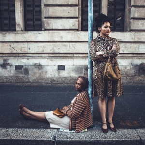 Review: AND THE GIRLS IN THEIR SUNDAY DRESSES is full of heart at the Baxter Photo