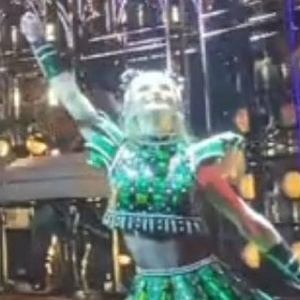 Video: SIX On Broadway Welcomes Dylan Mulvaney, Abigail Barlow and More Photo