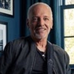 Peter Frampton Confirms New Dates on 'Never Say Never' Tour Photo
