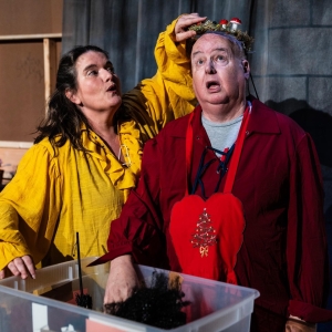 Review: SCROOGE MACBETH: A MASHUP OF SHAKESPEARE AND CHRISTMAS SHOULD BE ON…