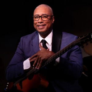 New York Yankees Legend Bernie Williams Will Join BUENA VISTA SOCIAL CLUB Band on Bro Photo