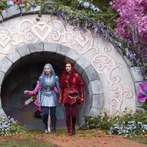 Video: Red and Chloe Are Back in DESCENDANTS: WICKED WONDERLAND Teaser Photo