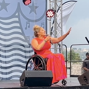 Video: Watch Tony Winner Ali Stroker Sing SPRING AWAKENING, OKLAHOMA! & More at Broad Photo