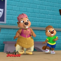 BWW Exclusive: Minnie Mouse Teaches Leslie Uggams' Nana Beaver to Tap Dance on…