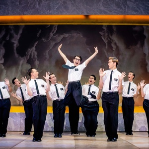 El último '�&iquest;Qué Tal?' de los mormones: THE BOOK OF MORMON anuncia su despedida def Video