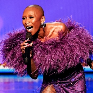 Cynthia Erivo Threw Snacks Into the Tony Awards Audience During Commercial Breaks Video