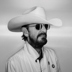 Ringo Starr Drops Country Album 'Look Up' Photo