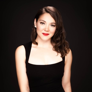 Interview: Andrea Ross of GHOST LIGHT CABARET at Crooners Supper Club