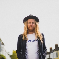 Stu Larsen To Release MARIGOLD on April 4 Photo