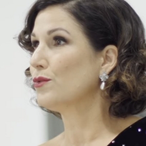 Video: See Stephanie J. Block as Lilli Vanessi in a Photoshoot for KISS ME, KATE at Barbic Photo